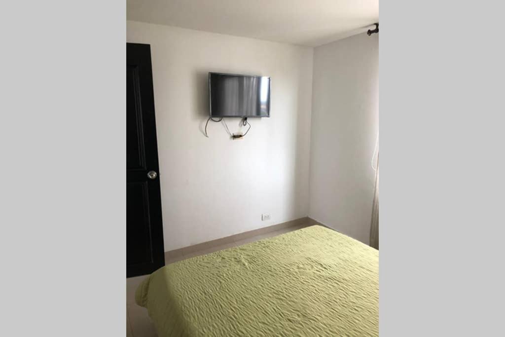 Apartamento Amoblado Con Excelente Ubicacion Pereira Exterior photo