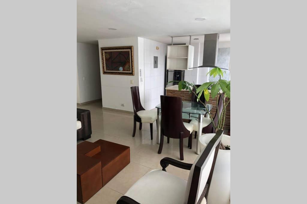 Apartamento Amoblado Con Excelente Ubicacion Pereira Exterior photo